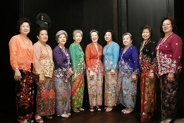 Baju Kebaya - Sự Tinh Tế trong Trang Phục Truyền Thống Singapore